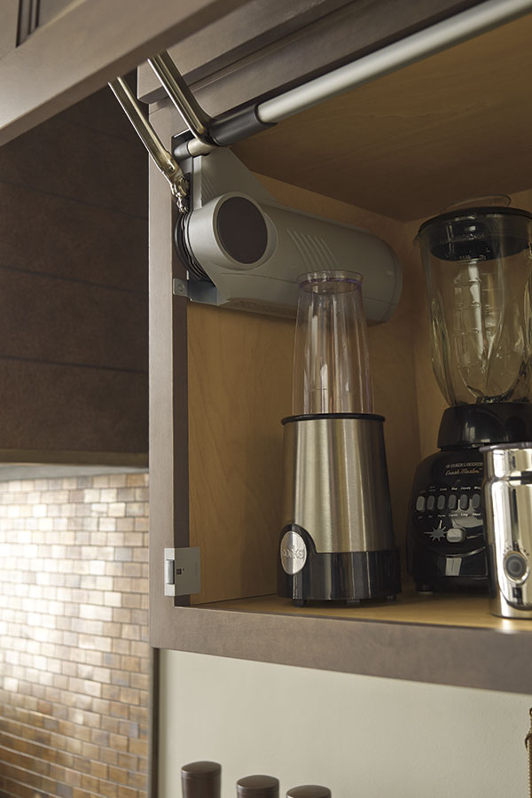 automatic opening mechanism with blender in cabinet